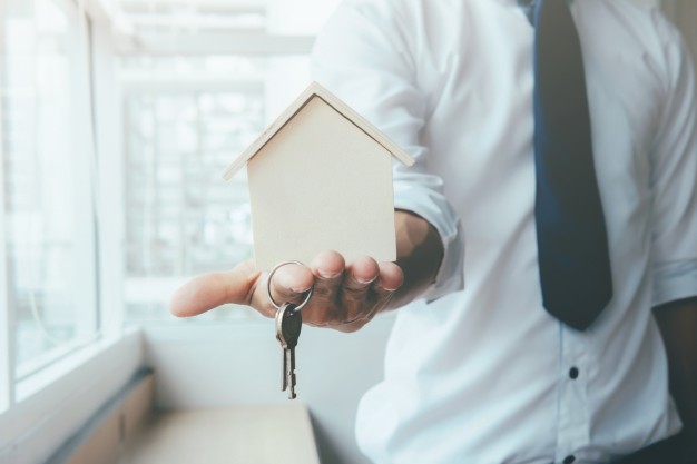 Cosa devo fare per diventare agente immobiliare a Roma